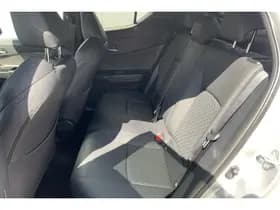 Toyota C-HR thumbnail 8
