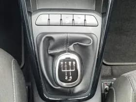 Kia Stonic thumbnail 72