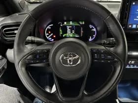 Toyota Yaris-cross thumbnail 5