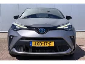 Toyota C-HR thumbnail 3