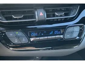 Toyota C-HR thumbnail 21