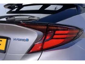 Toyota C-HR thumbnail 28