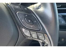 Toyota C-HR thumbnail 42