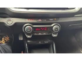 Kia Stonic thumbnail 33