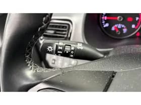 Kia Stonic thumbnail 5