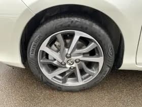 Toyota Yaris thumbnail 15