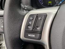 Toyota Yaris thumbnail 25