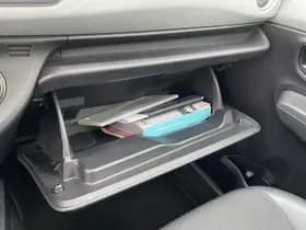 Toyota Yaris thumbnail 32