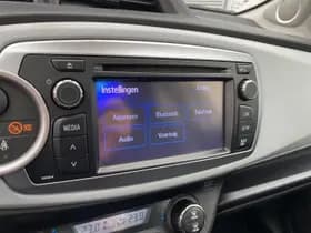 Toyota Yaris thumbnail 35