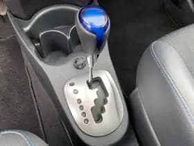 Toyota Yaris thumbnail 37