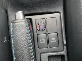 Toyota Yaris thumbnail 38