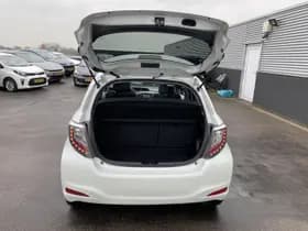 Toyota Yaris thumbnail 7