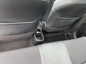 Toyota Yaris thumbnail 97