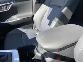 Toyota RAV4 thumbnail 40