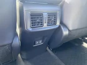 Toyota RAV4 thumbnail 101