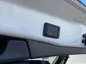 Toyota RAV4 thumbnail 9