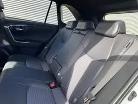 Toyota RAV4 thumbnail 100