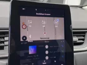 Renault Captur thumbnail 110