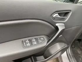 Renault Captur thumbnail 23