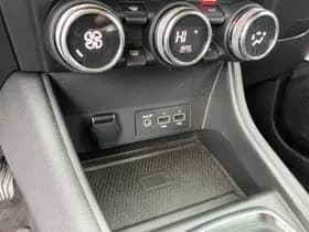 Renault Captur thumbnail 40