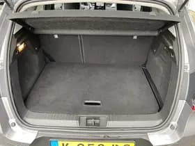 Renault Captur thumbnail 68