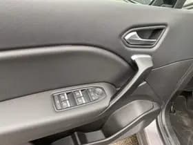 Renault Captur thumbnail 83