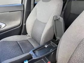 Toyota Yaris-cross thumbnail 95