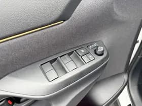 Toyota Yaris-cross thumbnail 22