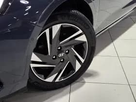 Hyundai i20 thumbnail 2