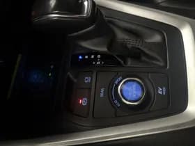 Toyota RAV4 thumbnail 21