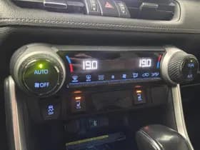 Toyota RAV4 thumbnail 47