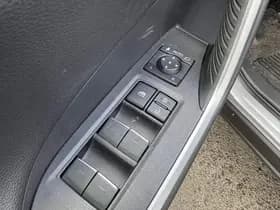 Toyota RAV4 thumbnail 57