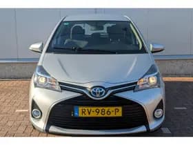 Toyota Yaris thumbnail 3