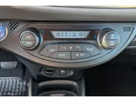 Toyota Yaris thumbnail 21