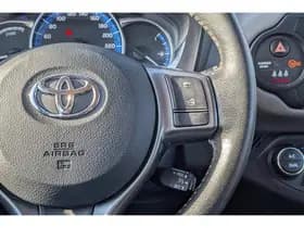 Toyota Yaris thumbnail 42