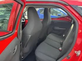 Toyota Aygo thumbnail 11