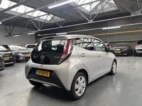 Toyota Aygo thumbnail 56