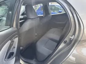 Toyota Yaris thumbnail 13