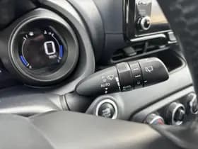 Toyota Yaris thumbnail 21