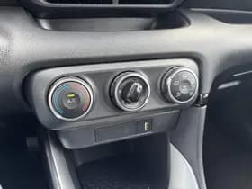 Toyota Yaris thumbnail 59