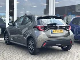 Toyota Yaris thumbnail 8