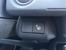 Toyota bZ4X thumbnail 36