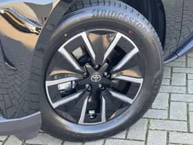 Toyota bZ4X thumbnail 6