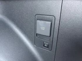 Toyota bZ4X thumbnail 66