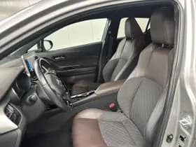 Toyota C-HR thumbnail 2