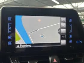 Toyota C-HR thumbnail 15