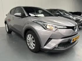 Toyota C-HR thumbnail 24