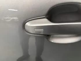 Toyota C-HR thumbnail 33