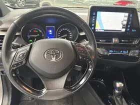 Toyota C-HR thumbnail 35