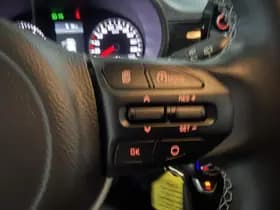 Kia Picanto thumbnail 35